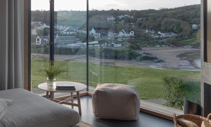 Edge House